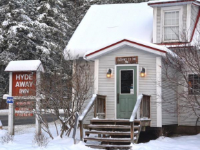 Отель Hyde Away Inn, Уэйтсфилд
